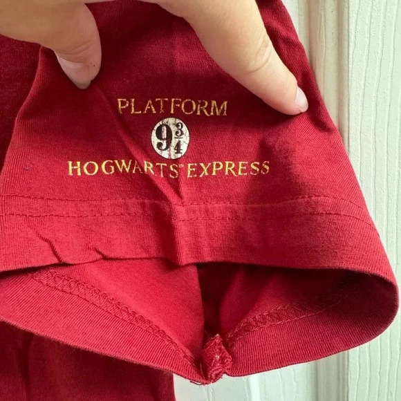 Universal Studios Harry Potter 9 3/4 T-shirt - Picture 3 of 6